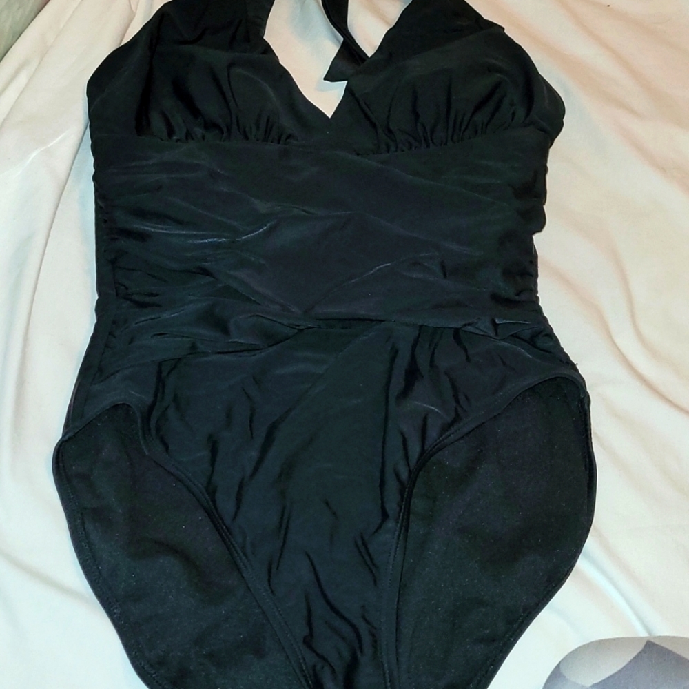 size 10 black swimsuit